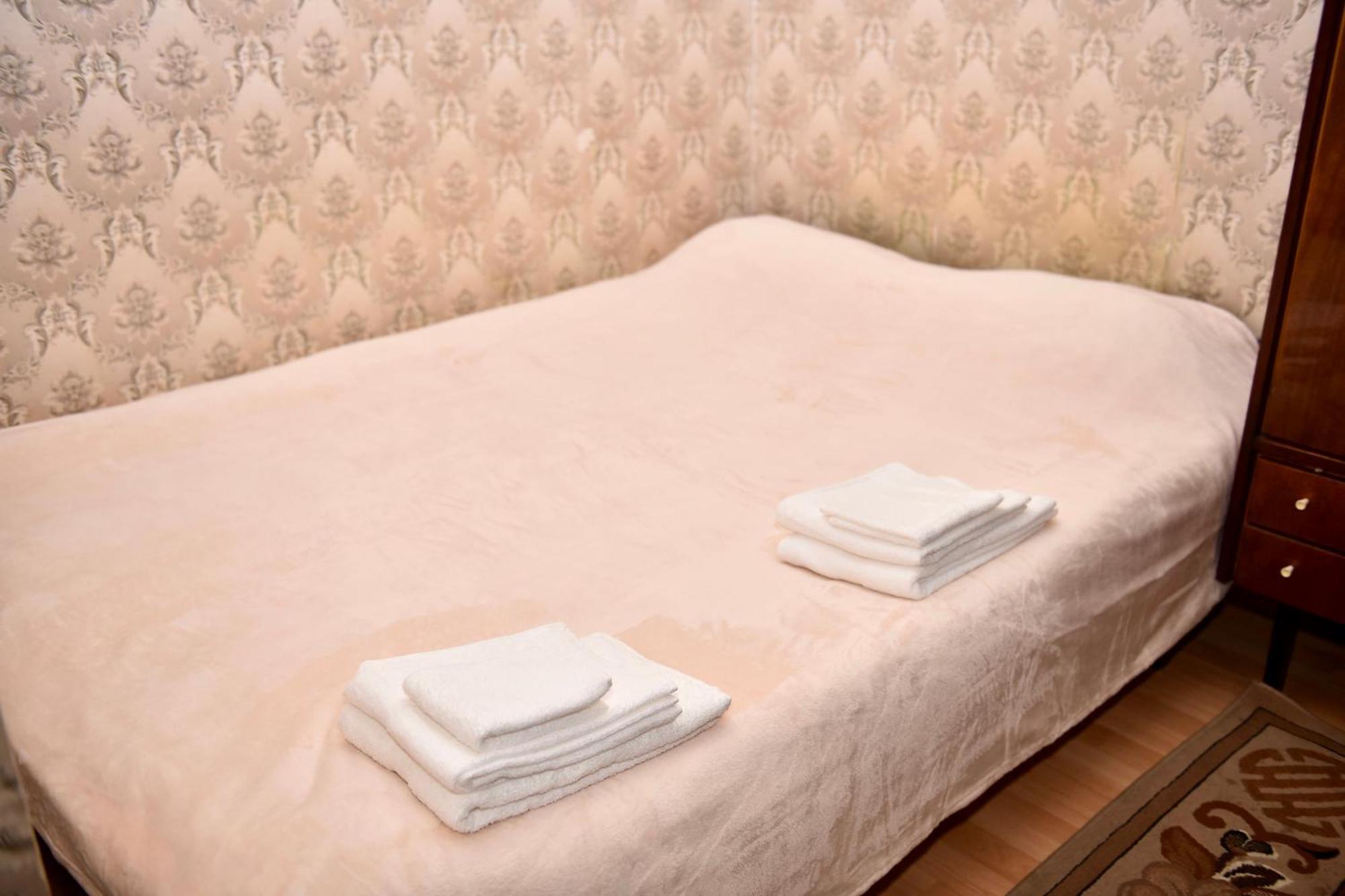 недорога на харківській, 32 Apartment